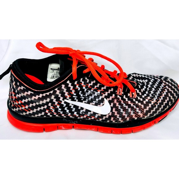 Nike Free 5.0 TR Fit 4 Women's Training Shoe~ Black/White/Coral~ Women's Size 8 - Picture 14 of 14